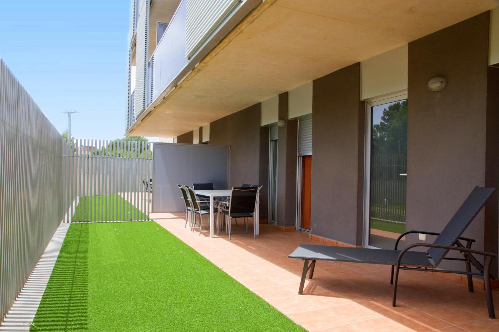 Rentalmar Paradise Families Only Con Parking Salou Exterior foto