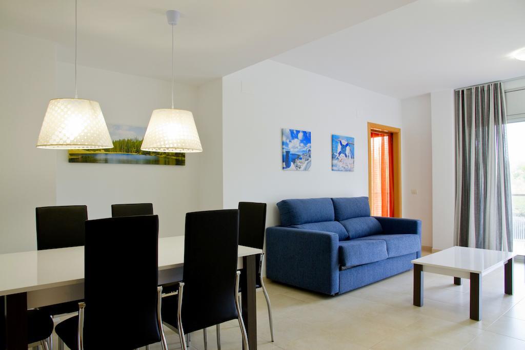 Rentalmar Paradise Families Only Con Parking Salou Zimmer foto